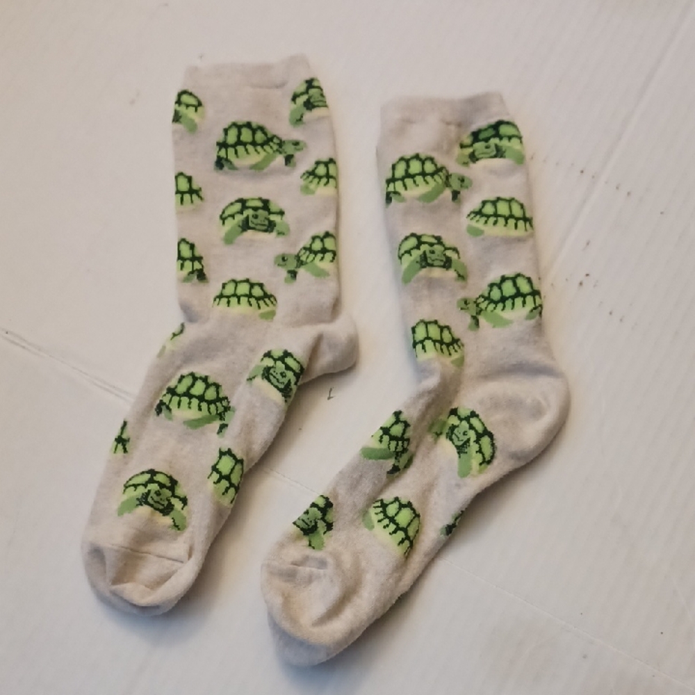 4/$30 Cute Beige Socks With Green Turtles Pattern - Adult Size